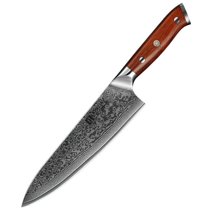 Couteau santoku de chef en acier inoxydable sur fond blanc