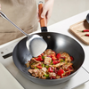 Poêle wok traditionnelle chinoise en fer faite à la main